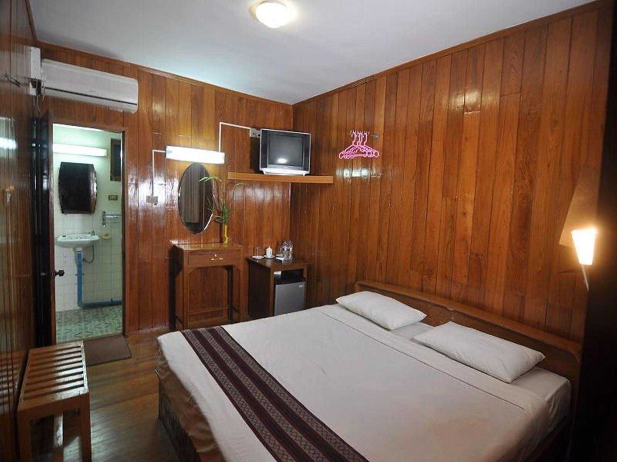Green Land Motel Bagan Eksteriør billede